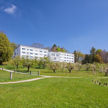 Отель Le Domaine Villars-Sur-Glane Экстерьер фото